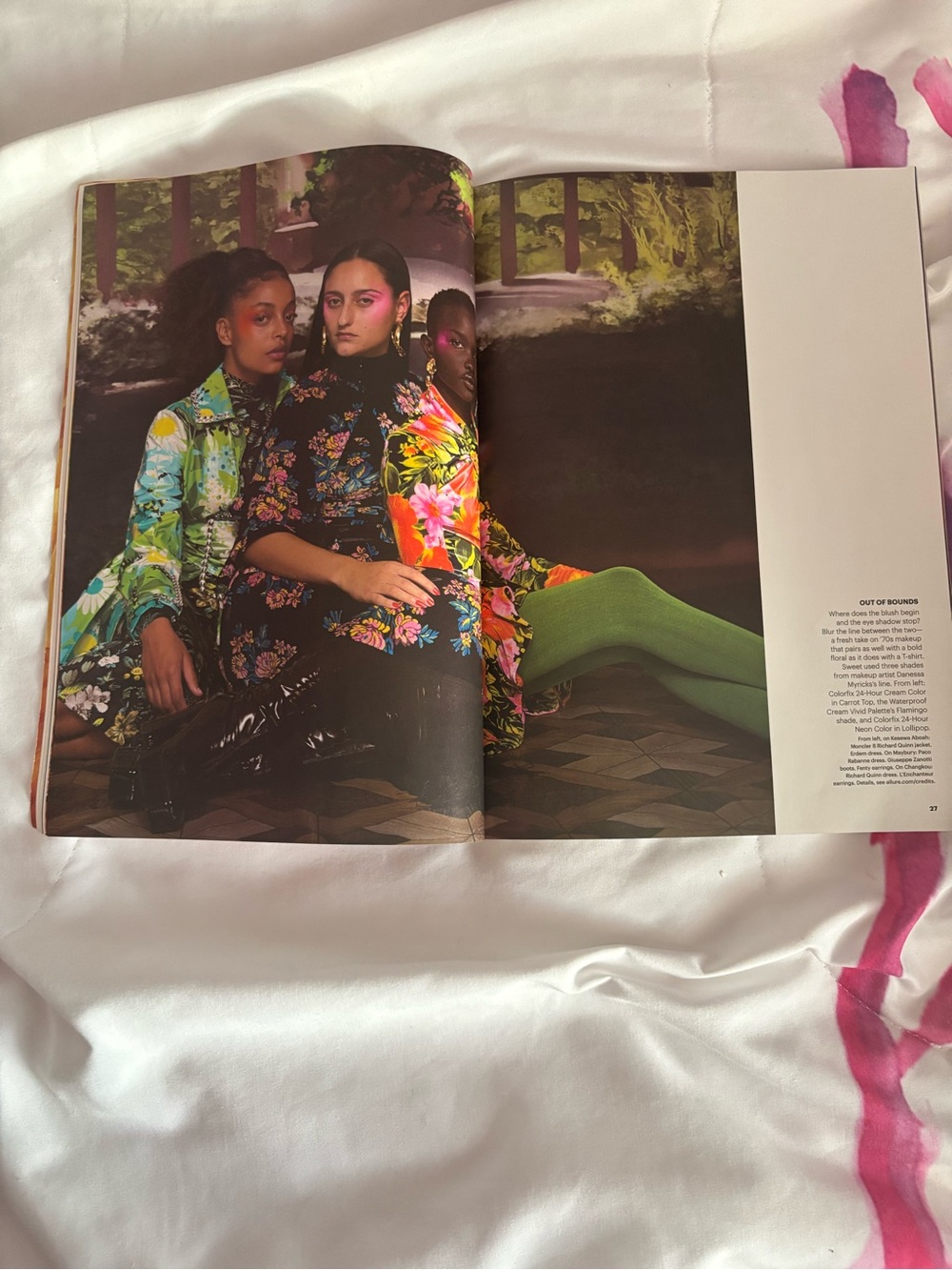 Rare Allure Magazine Bundle (2) - 2021 Awkwafina & 2020 Kesewa Aboah Back Issues - Picture 14 of 15